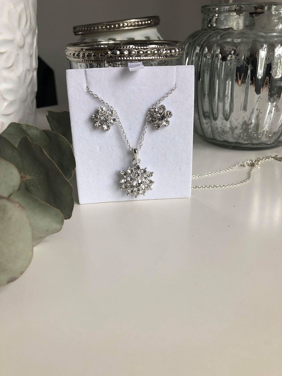 Halsband örhängen set med stjärnhängen och stenar