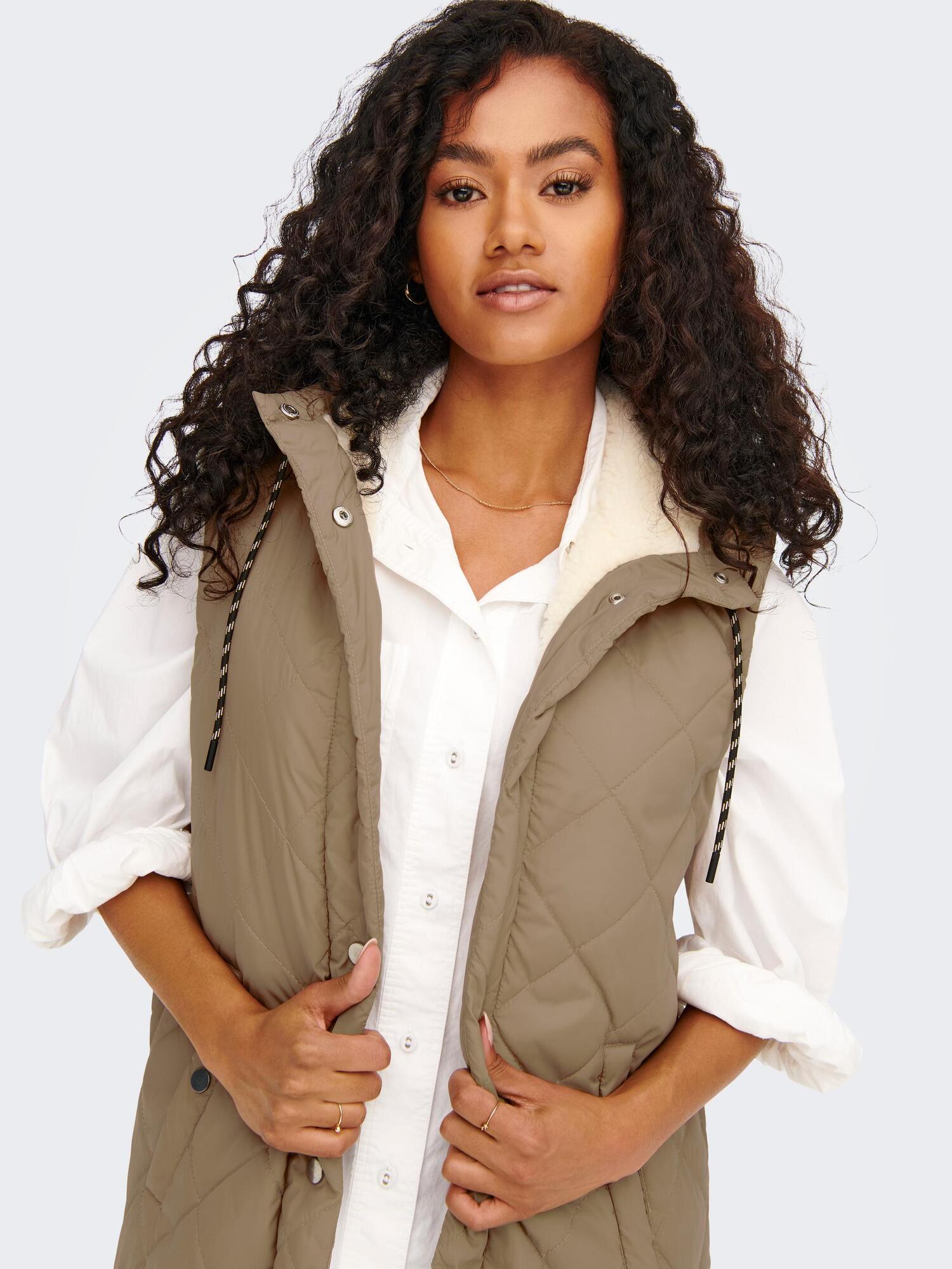 ONLY Toasted Coconut ONLSANDY Lang Quiltet Vest