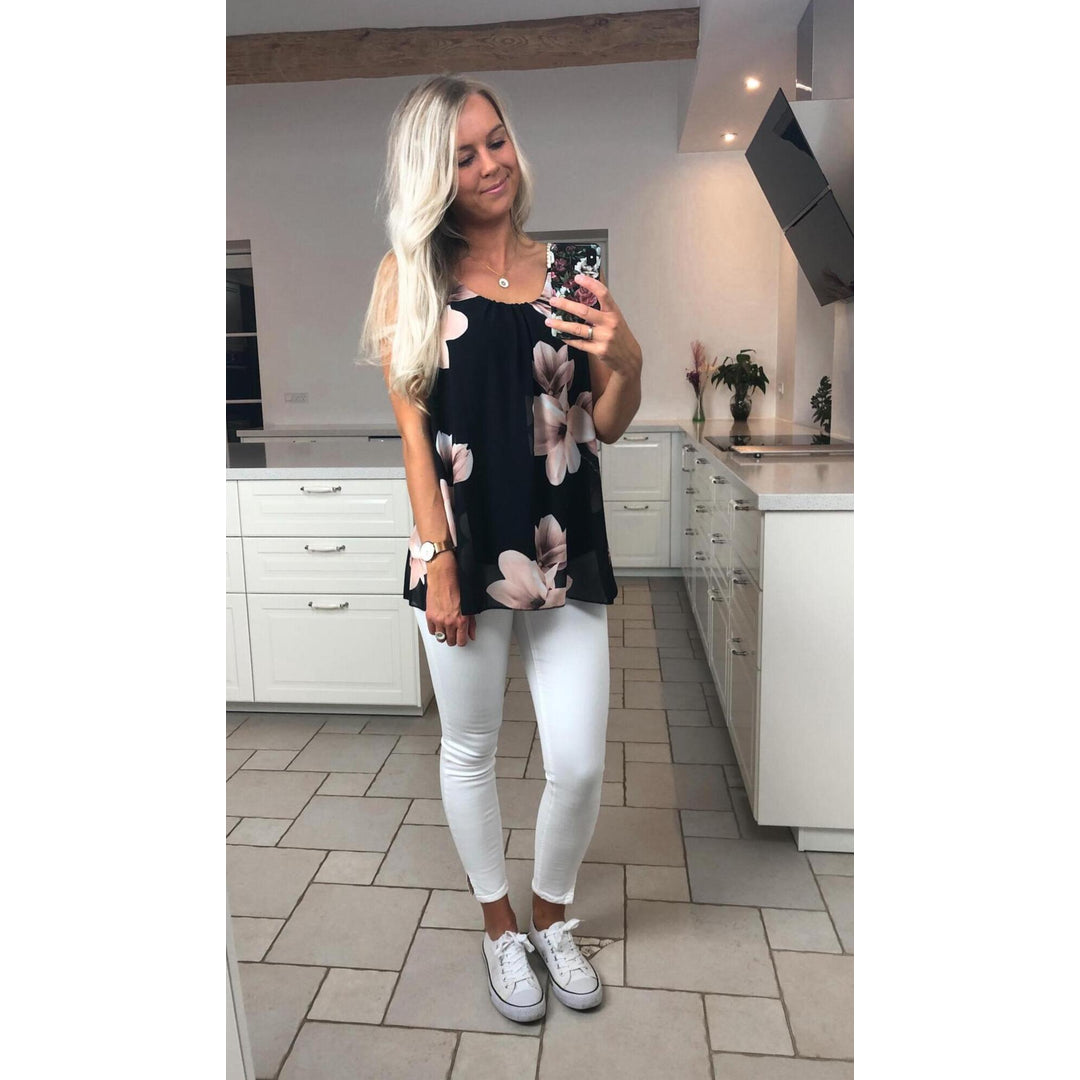 Svart med blommor Julie Top
