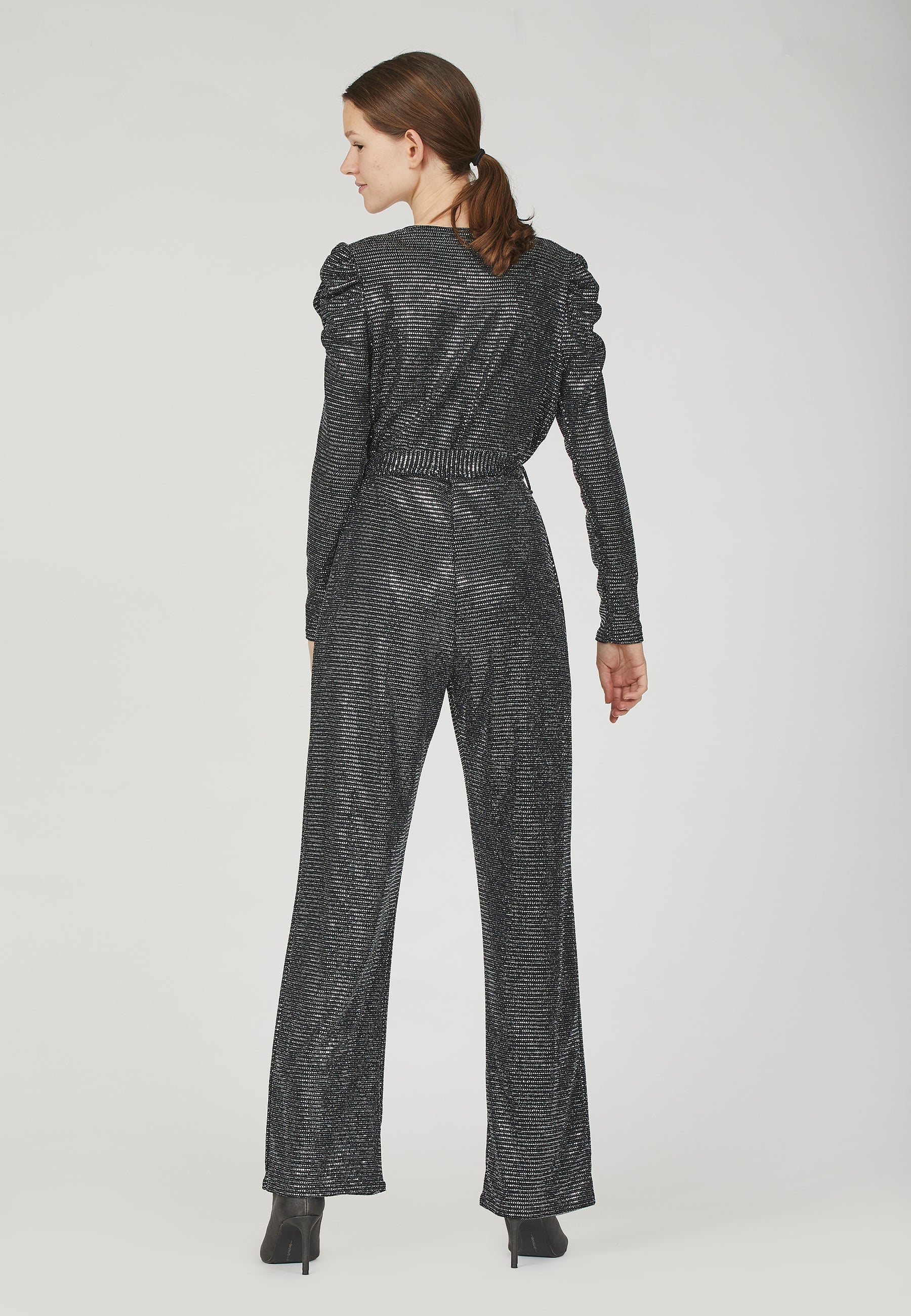 SISTERS POINT Svart/Gunmetal EGINA-JU12 Jumpsuit