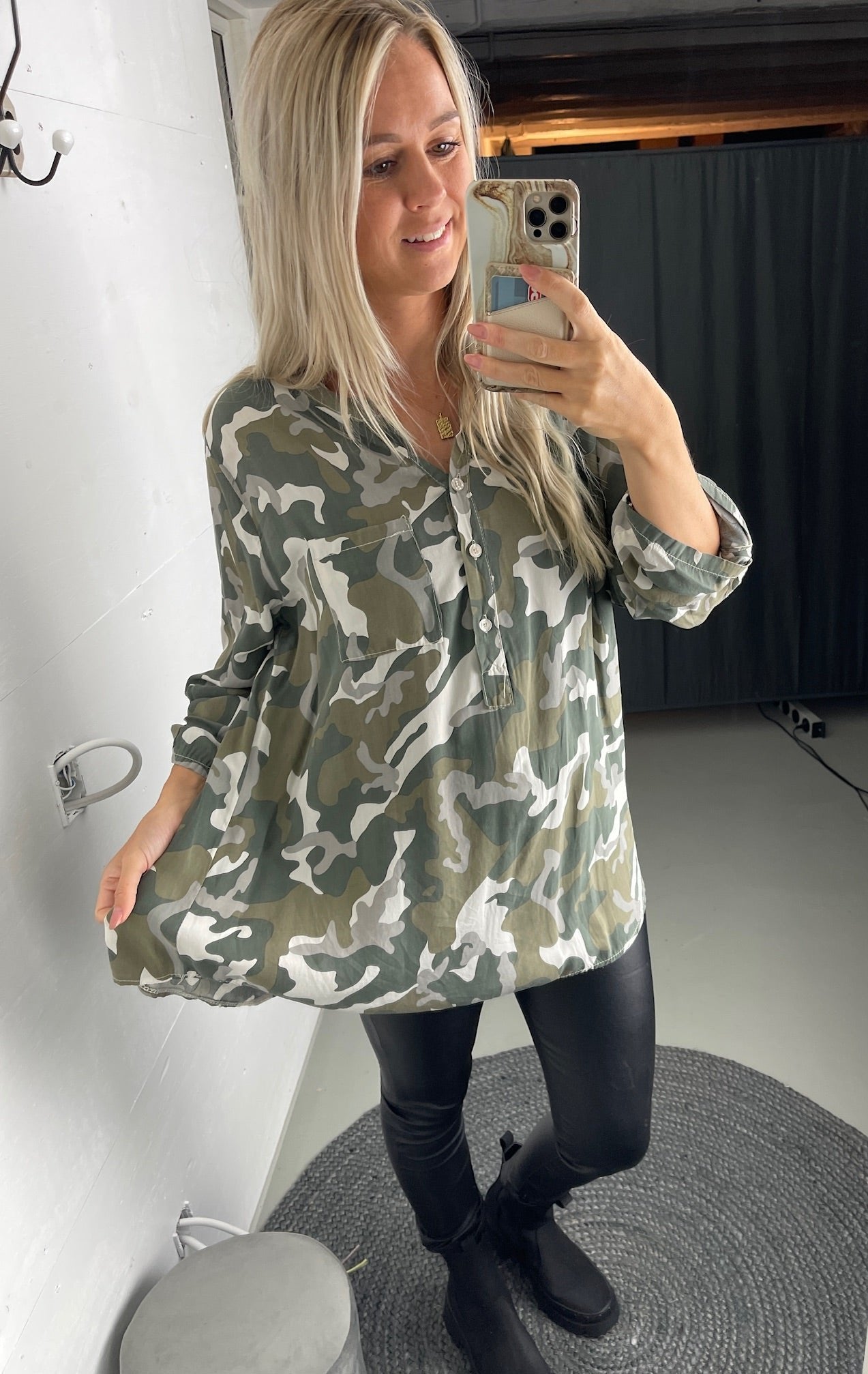 BY ANGELE Green Camo KANVABA Bluse