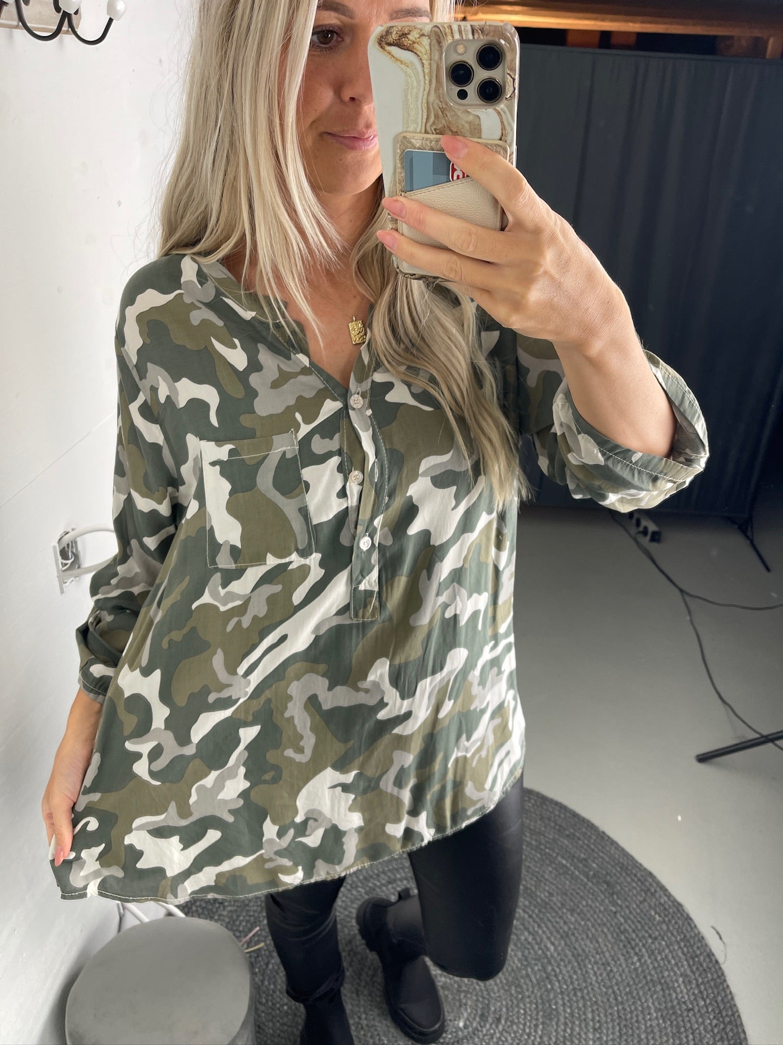 BY ANGELE Green Camo KANVABA Bluse