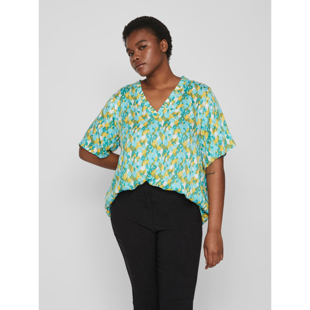 EVOKED VILA Cloud Dancer AOP Java VICORBA V-Neck Topp